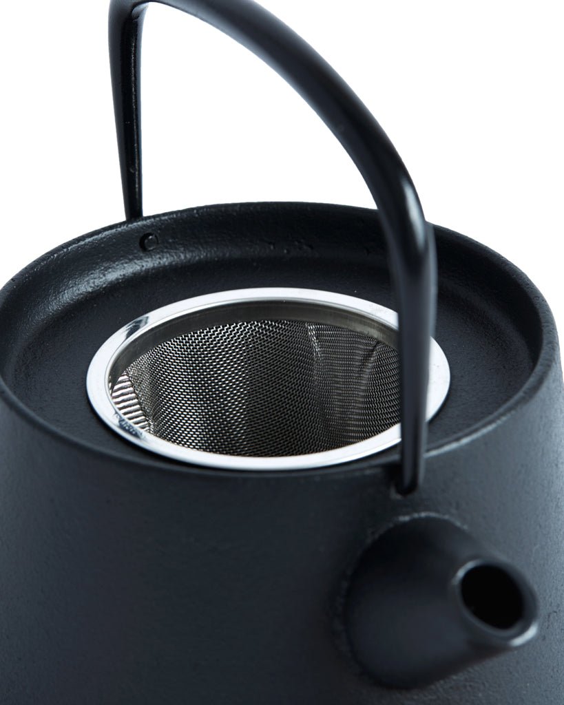 Tetu Kettle by Mokoto Koizumi - Image 3